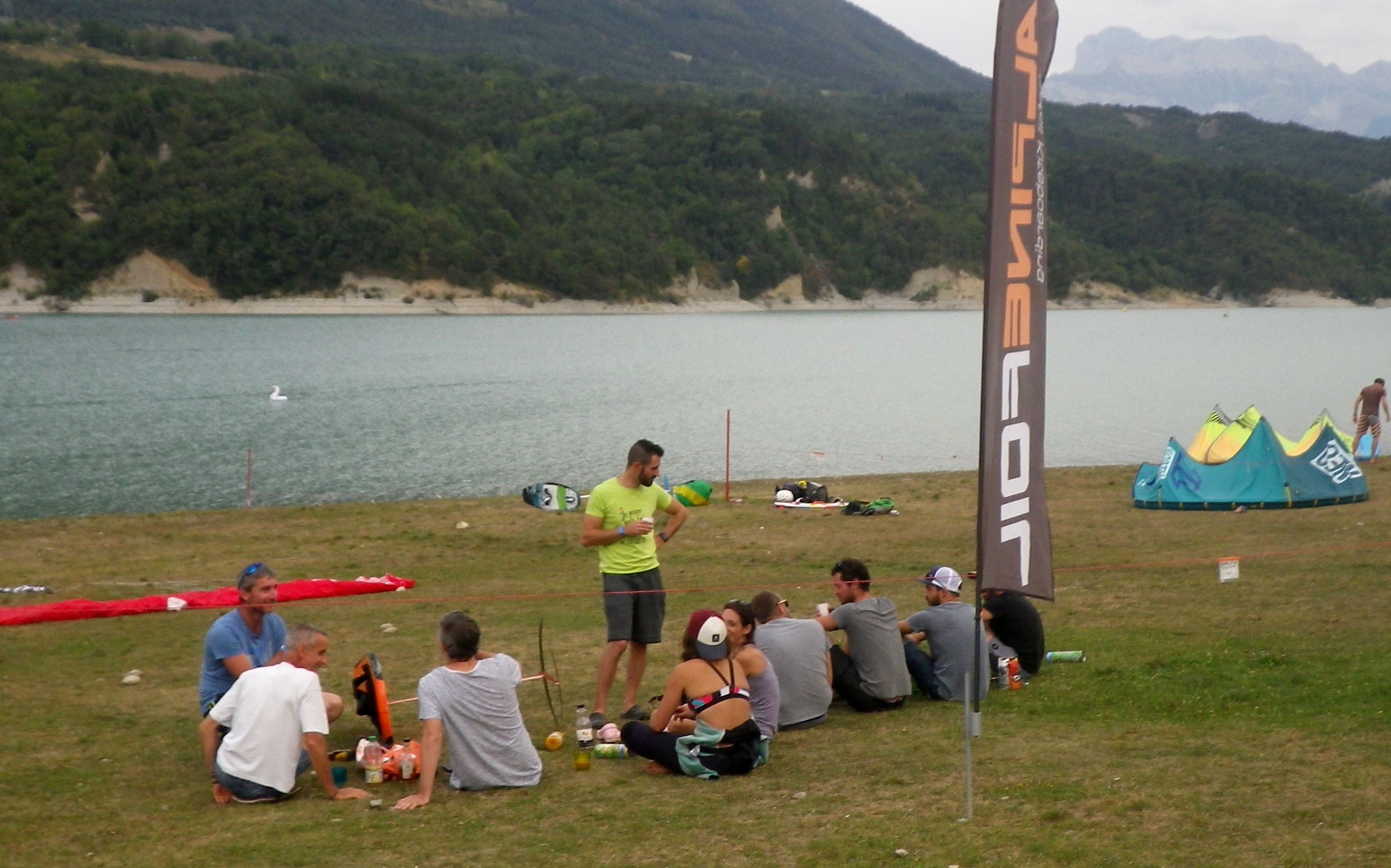 conviviale_004w.JPG