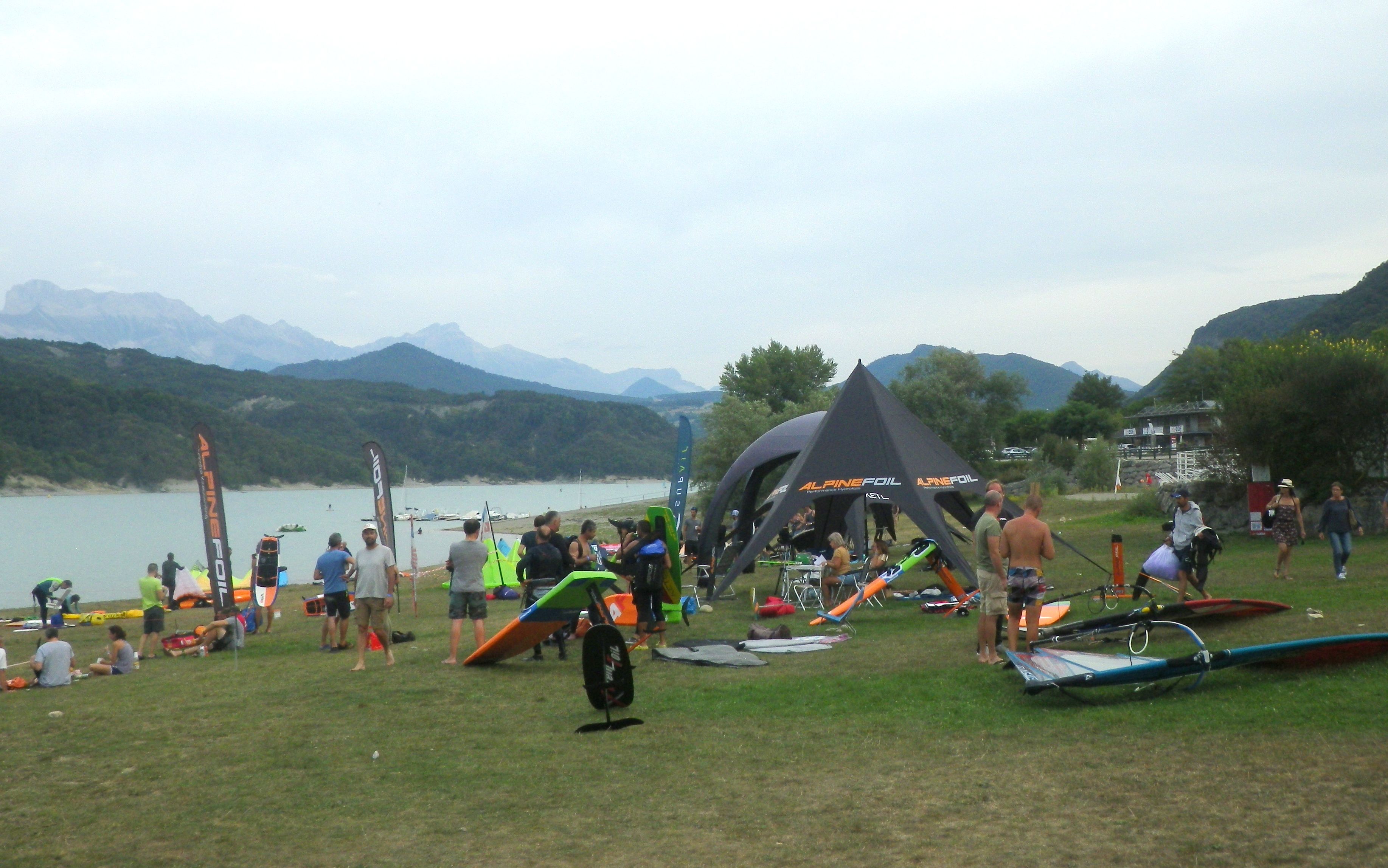 conviviale_001w.JPG