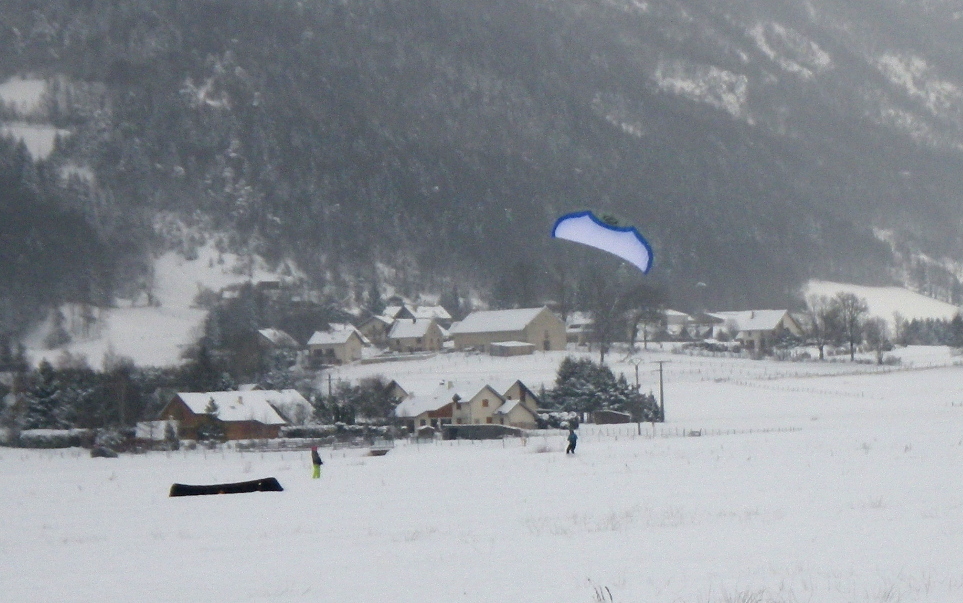 snowkite_017w.JPG