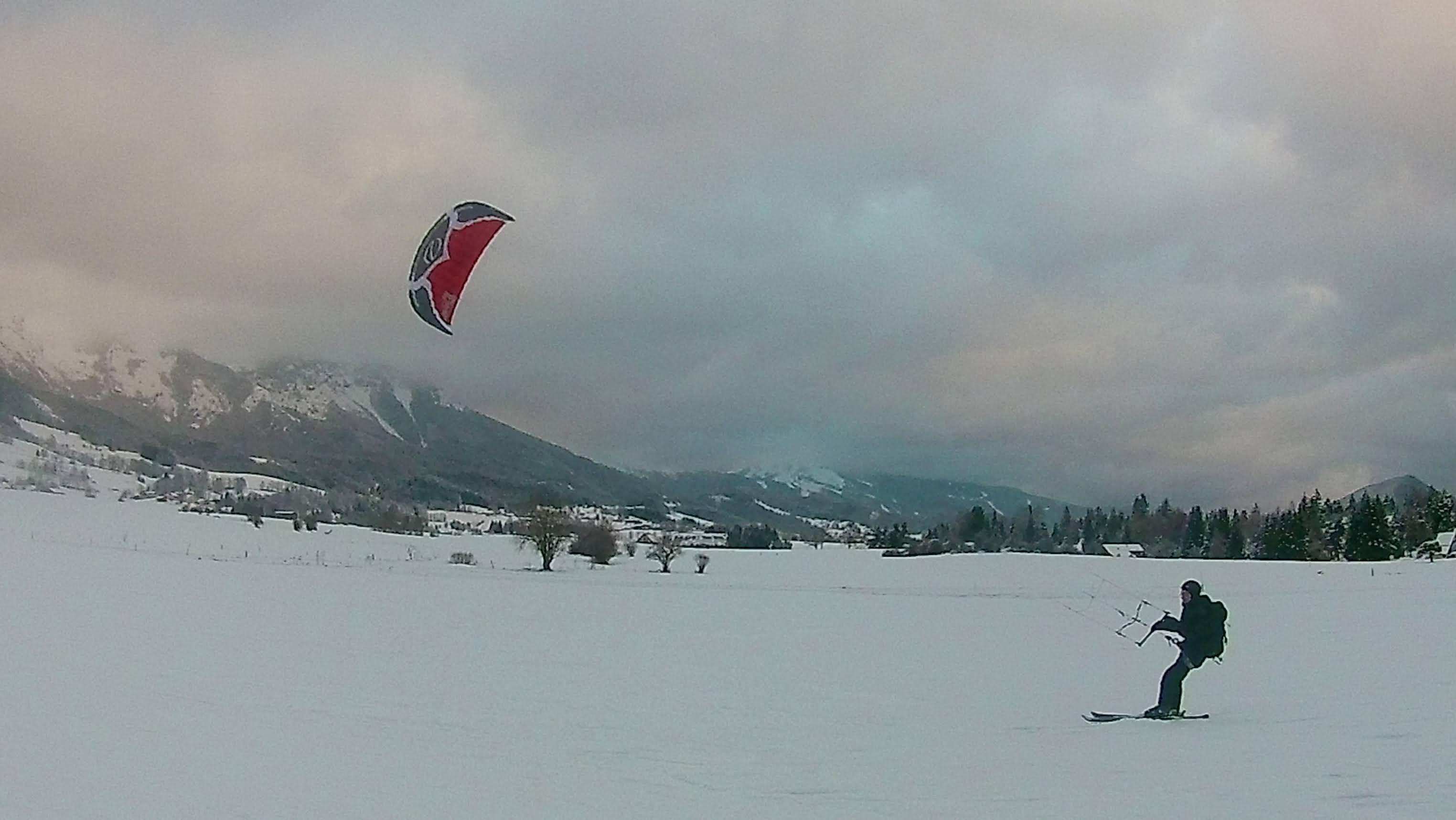 snowkite_025w.JPG