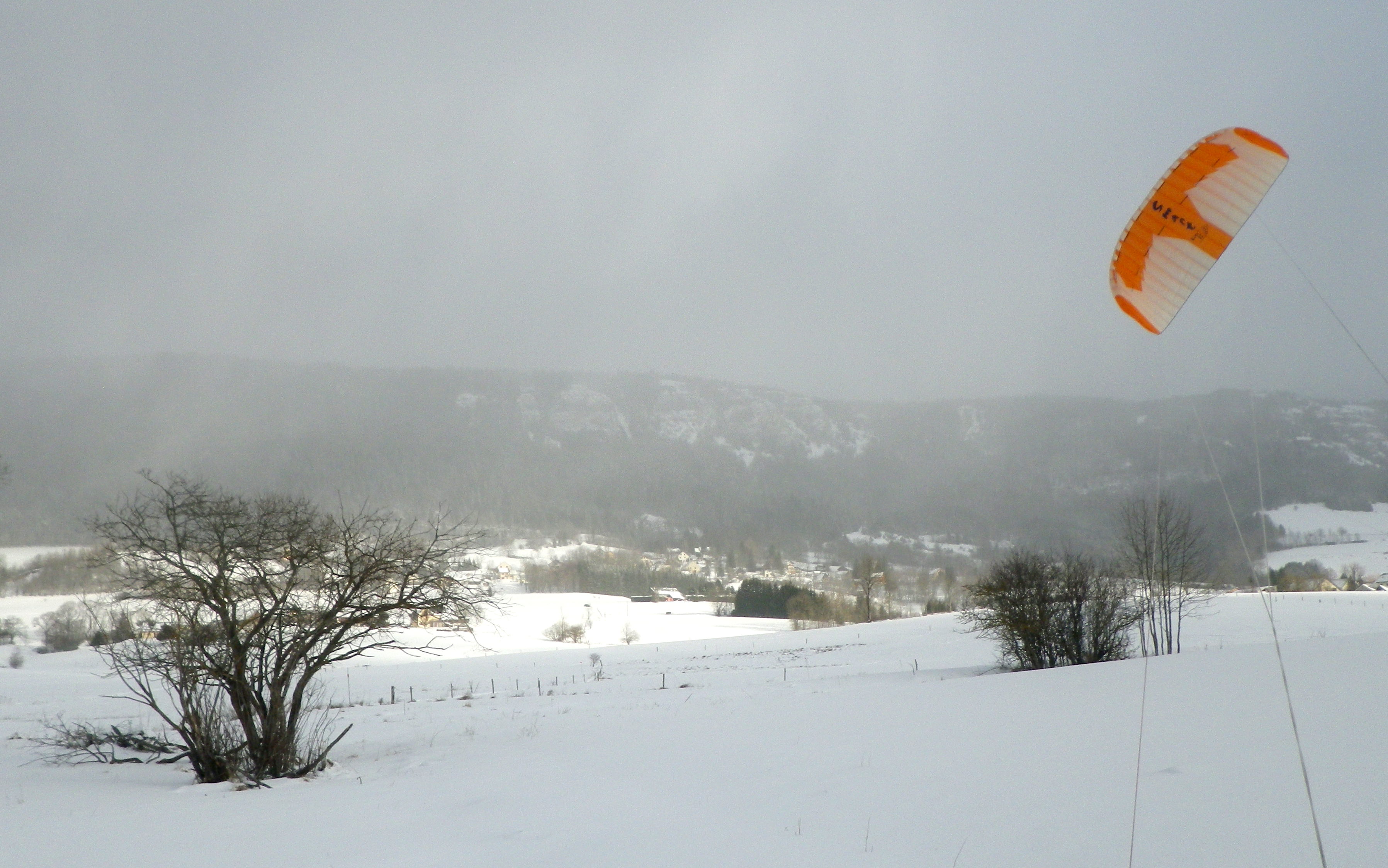 0_1518463941873_snowkite_012w.JPG