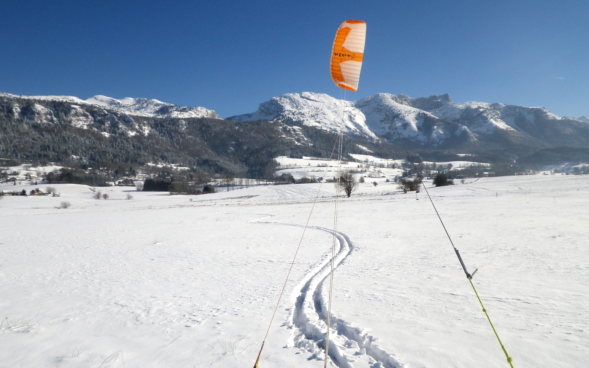 snowkite_004w.JPG