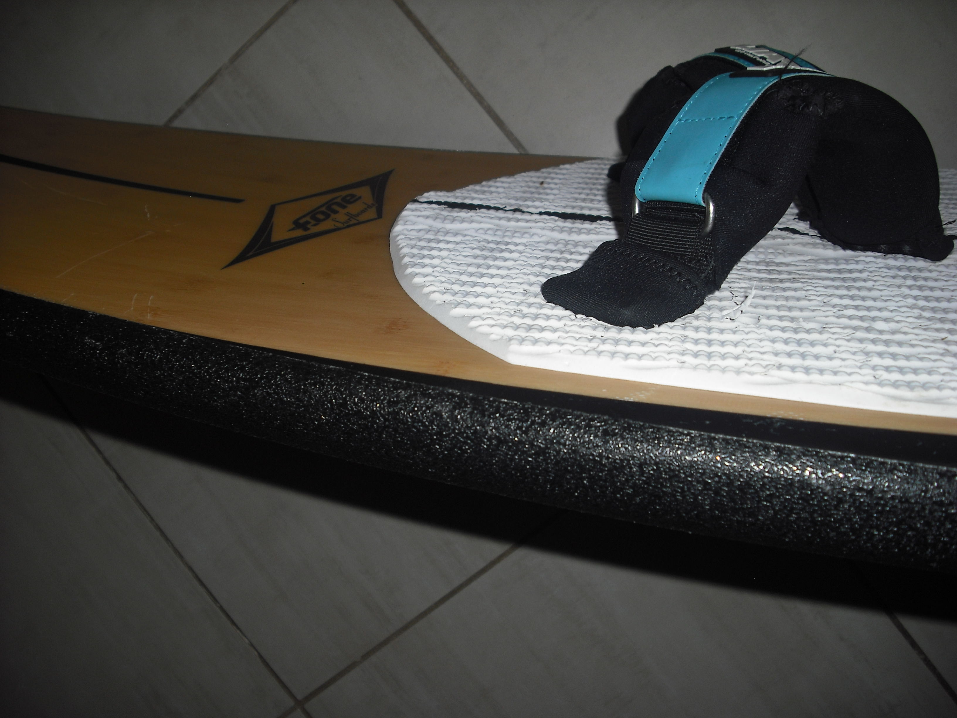 0_1535099001527_F-One Bambou Foil 6.JPG