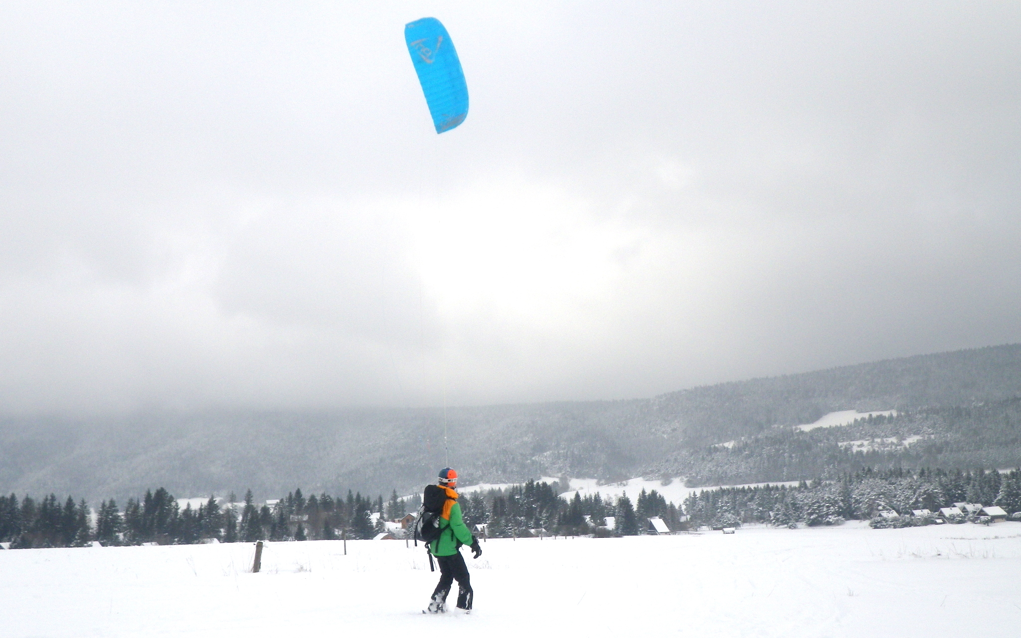 snowkite_032w.JPG